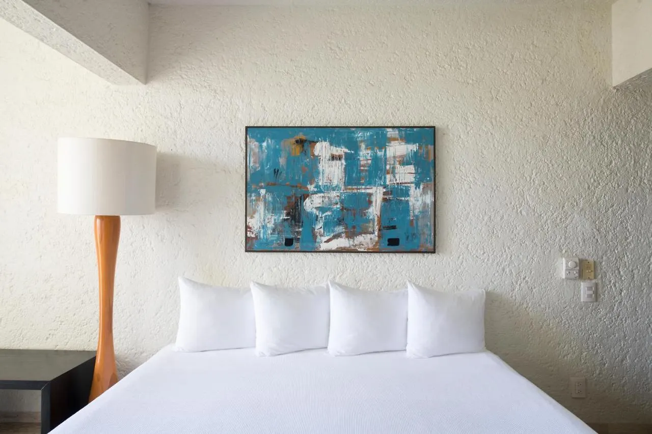 Club Regina Cancun Hotel