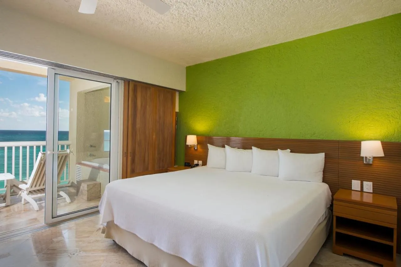 Hotel Club Regina Cancun