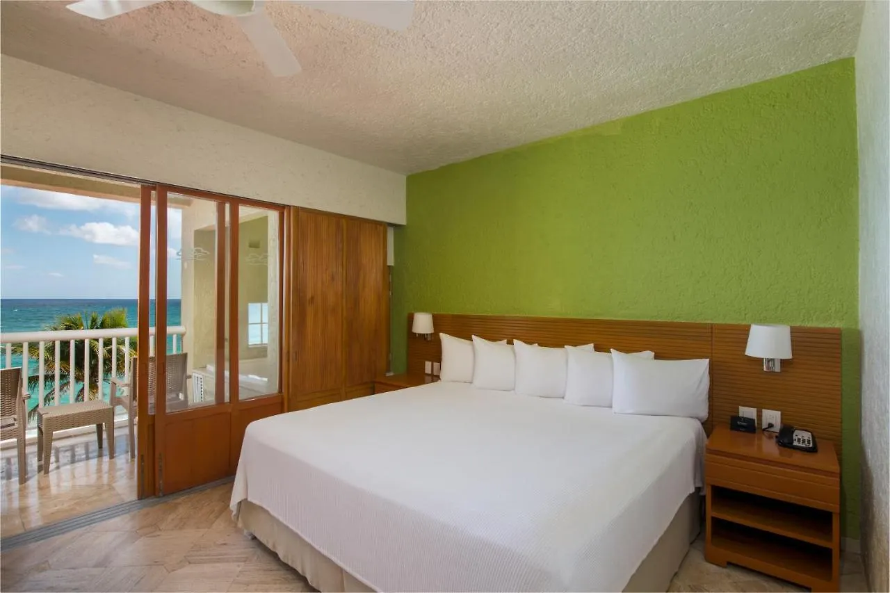 Club Regina Cancun Hotel