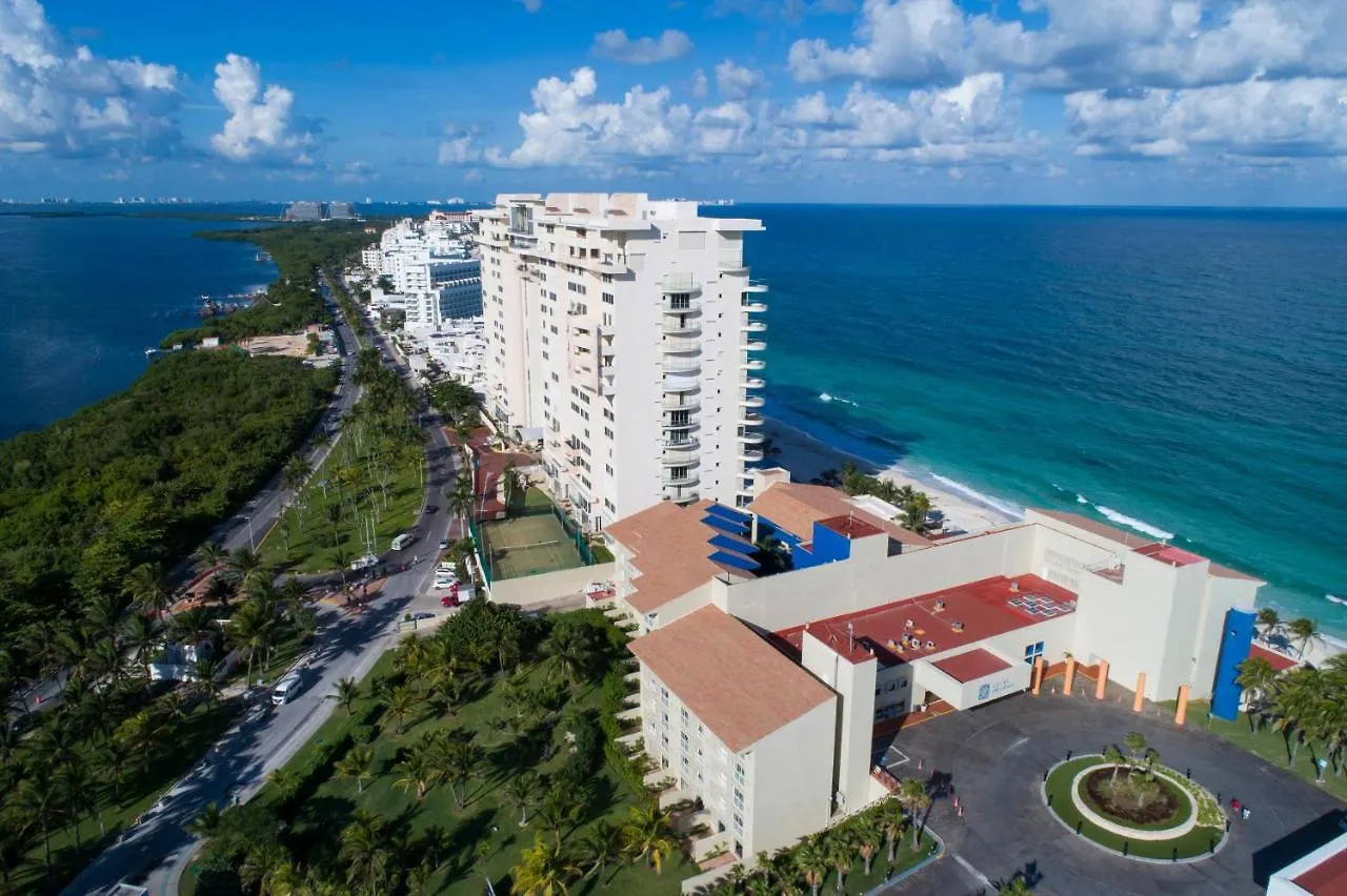 Club Regina Cancun Hotel
