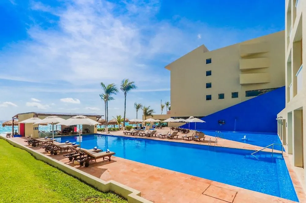 Club Regina Cancun Hotel