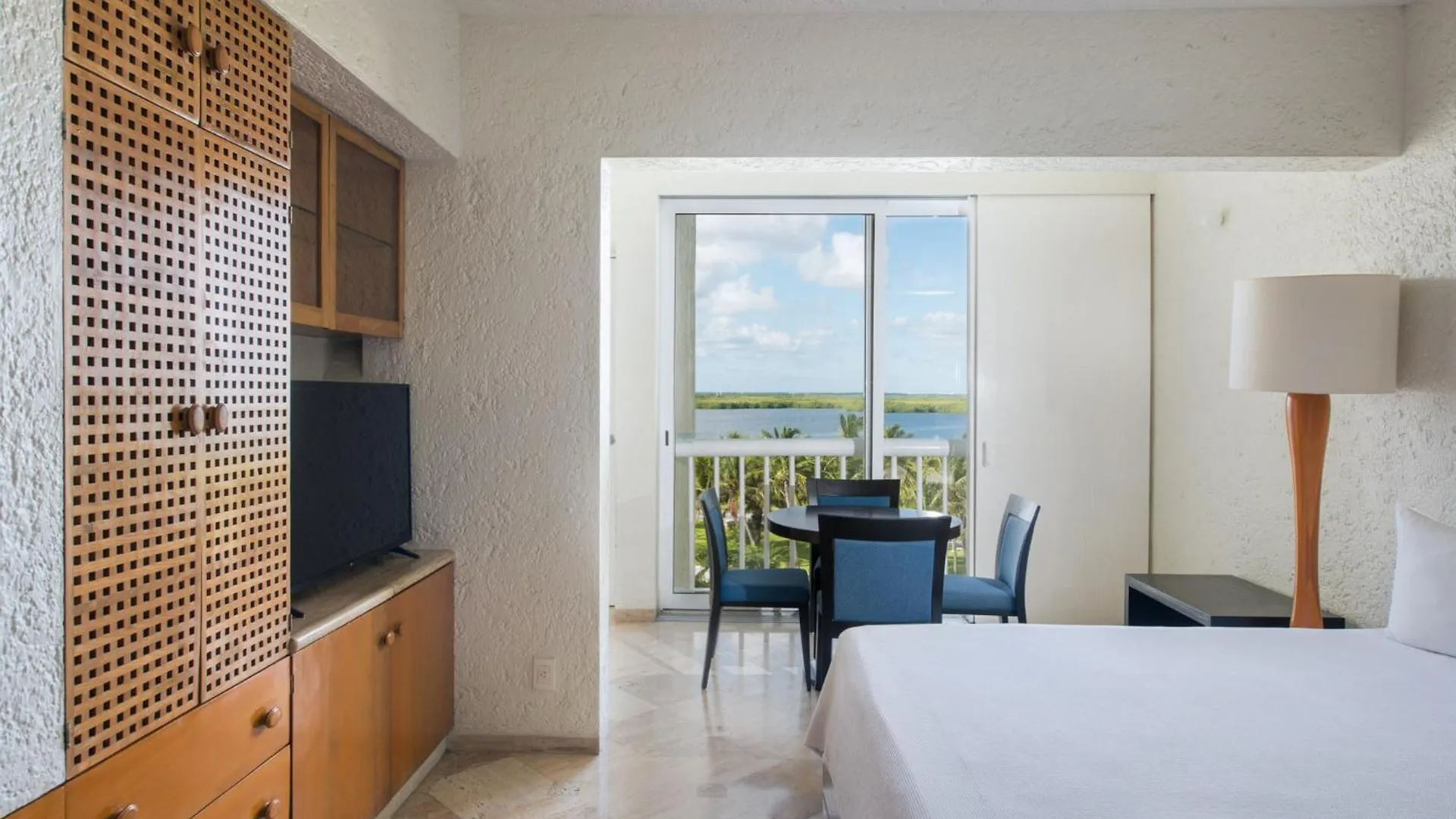 Hotel Club Regina Cancun