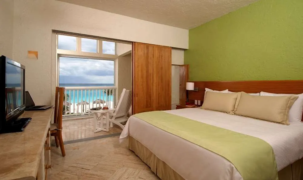 Club Regina Cancun Hotel